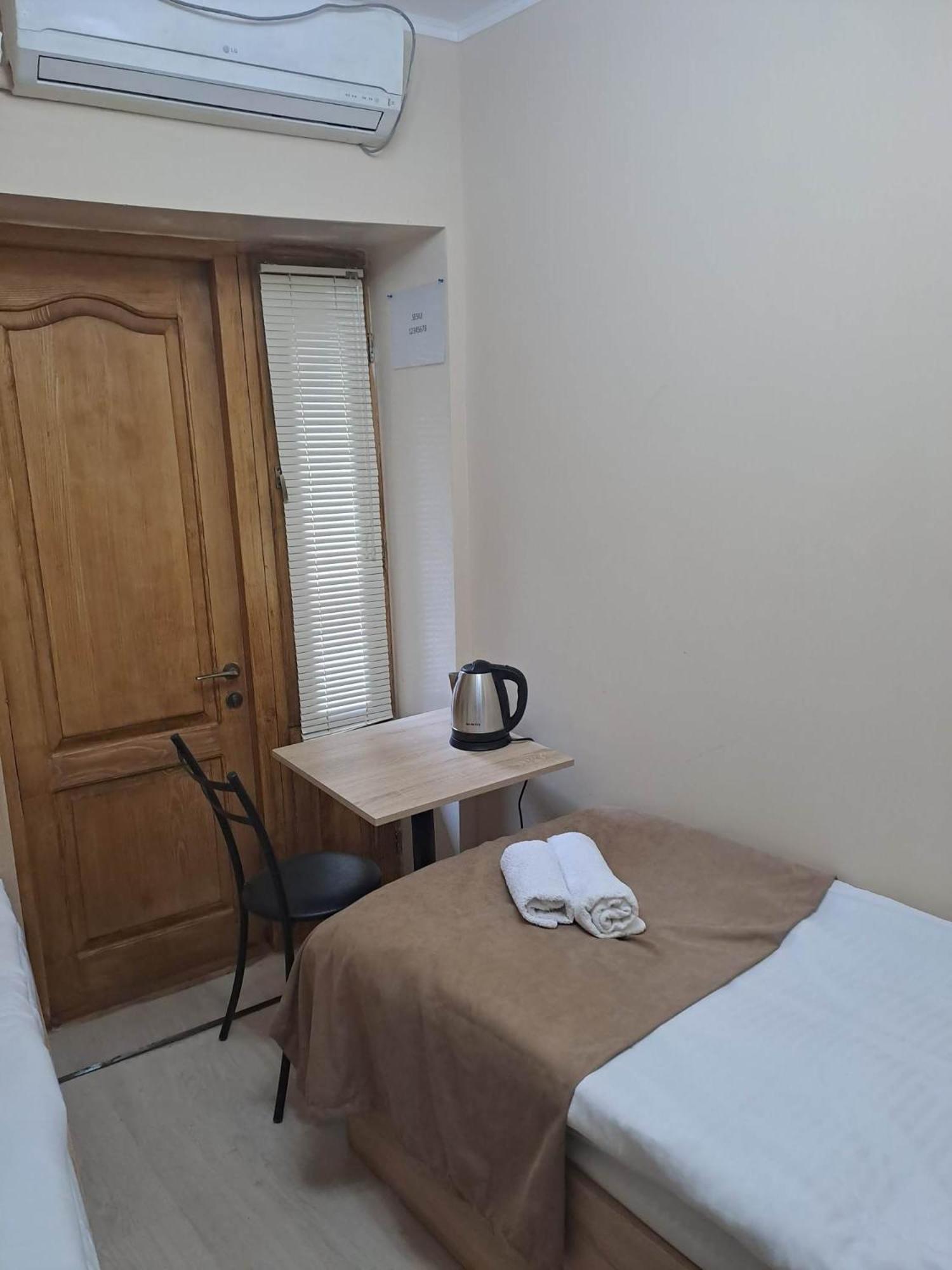 Apartment On Xancteli Tbilisi Exterior photo